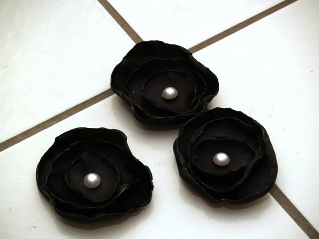 [DH206946-1.JPG]
