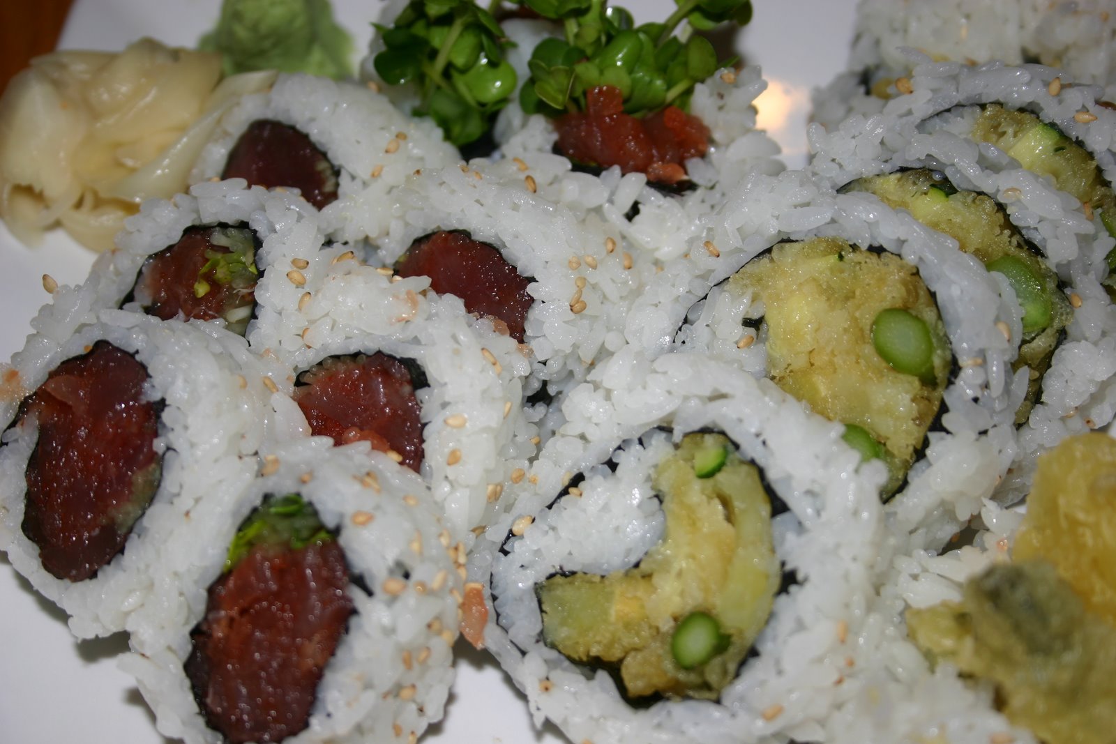 [sushi.JPG]