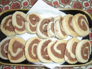 [Shortbread_spirals_2.JPG]