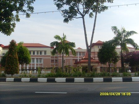 [SL370614.JPG]
