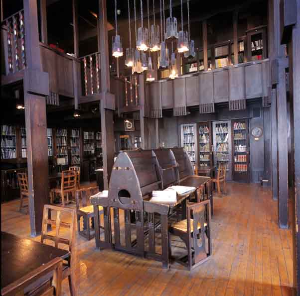 [Glasgow_School_of_Art_Library.jpg]