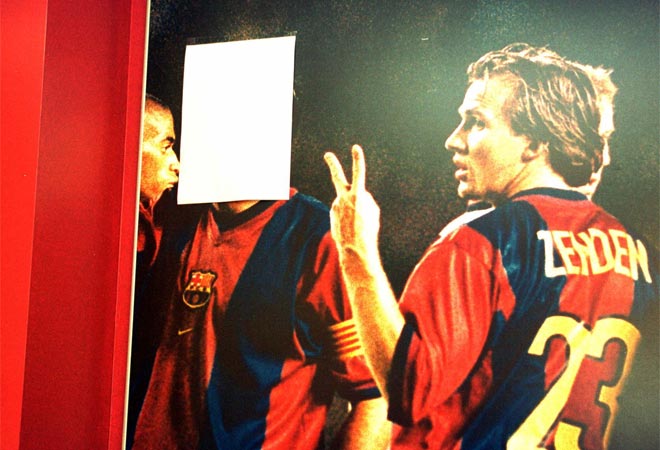 [1242577732_extras_albumes_0.jpg]