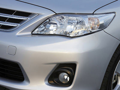2010 Toyota Corolla Headlight