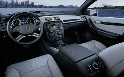 2011 Mercedes-Benz R-Class Interior View