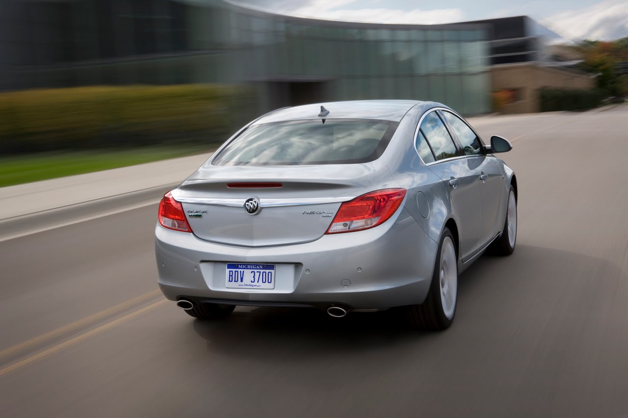 [2011-Buick-Regal-Rear-Angle-View.jpg]
