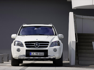 2011 Mercedes-Benz ML 63 AMG Front View