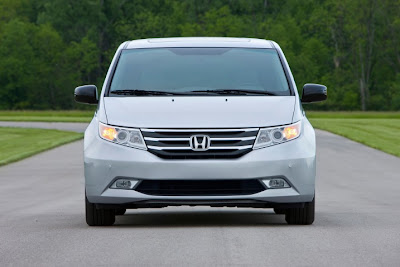 2011 Honda Odyssey Front View