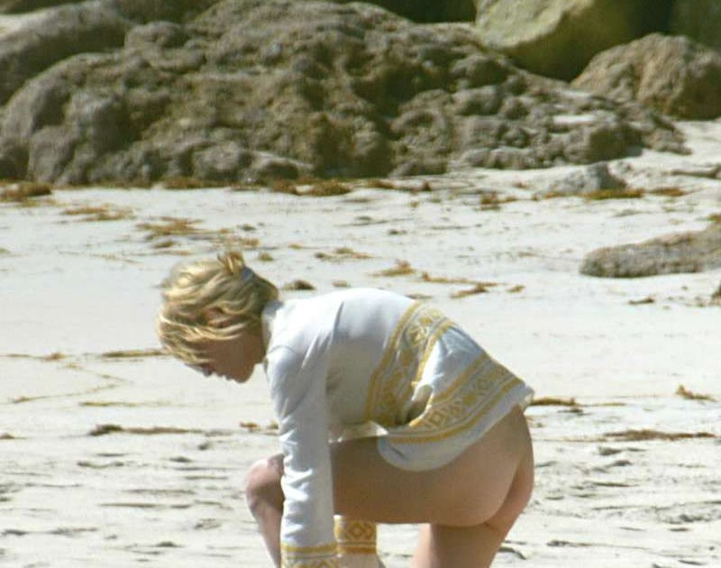 Uma Thurman Wear S Her Panty Beautiful Girl