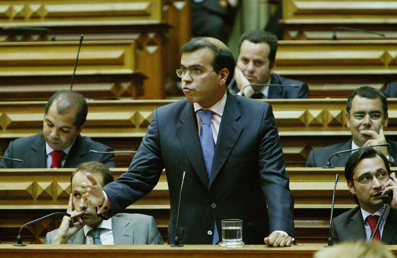[Diogo+Feio.4.JPG]