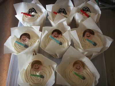 GF SPECIAL ORDERS--STAR WARS CUPCAKES