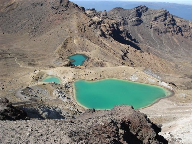 [Emerald+lakes.JPG]