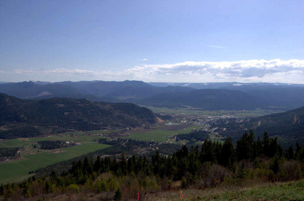 Hang Gliding Around Lumby BC Canada Luc Replaces Windsock on Coopers