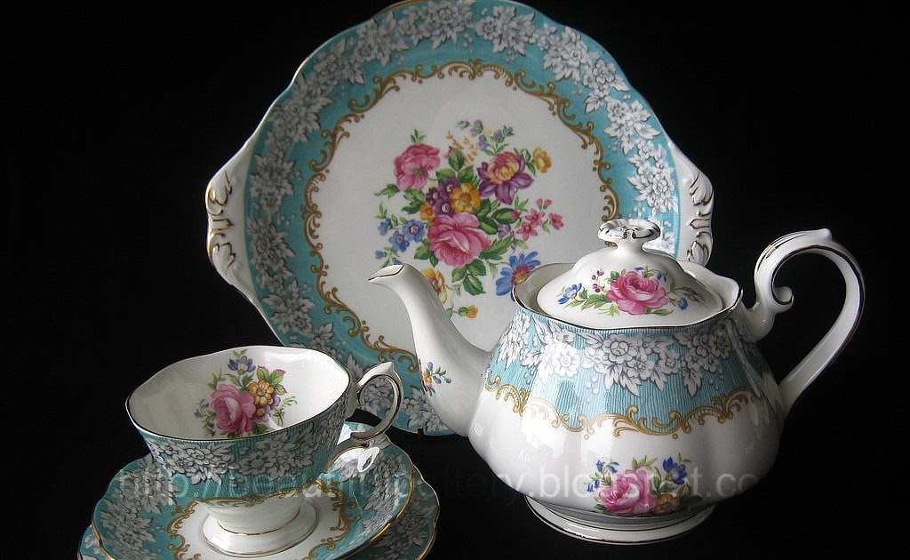 BEAUTIFUL POTTERY Royal Albert Enchantment Tea Service