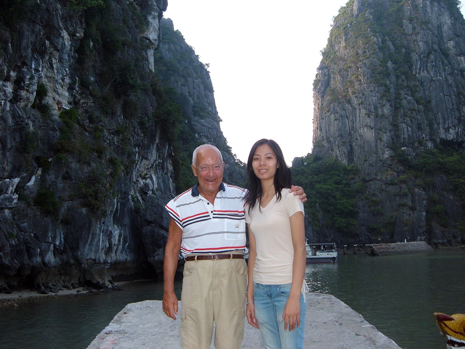 [DSCF1083.JPG]