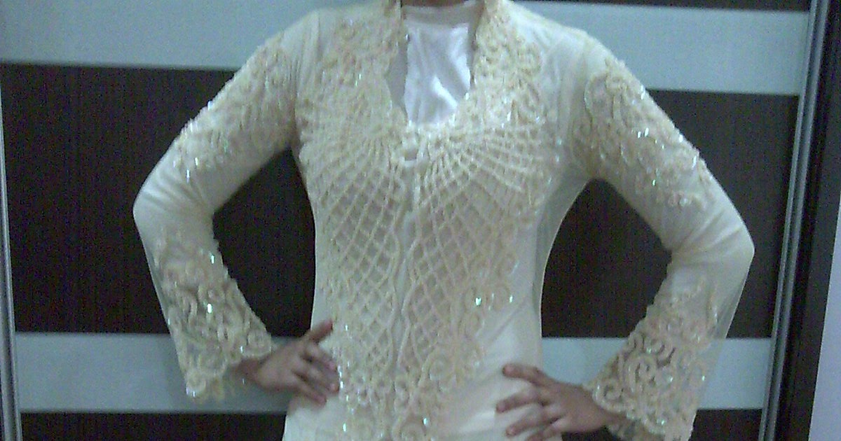 baju pengantin cream 