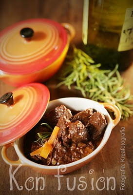 Boeuf bourguignon (estofado de ternera francés) carne ternera estofado boeuf