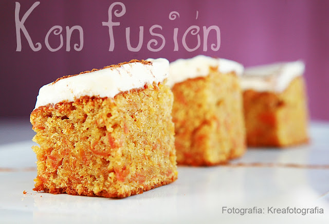 Pastel de zanahorias y calabaza caramelizadas con crema de queso bizcocho calabaza caramelizada crema