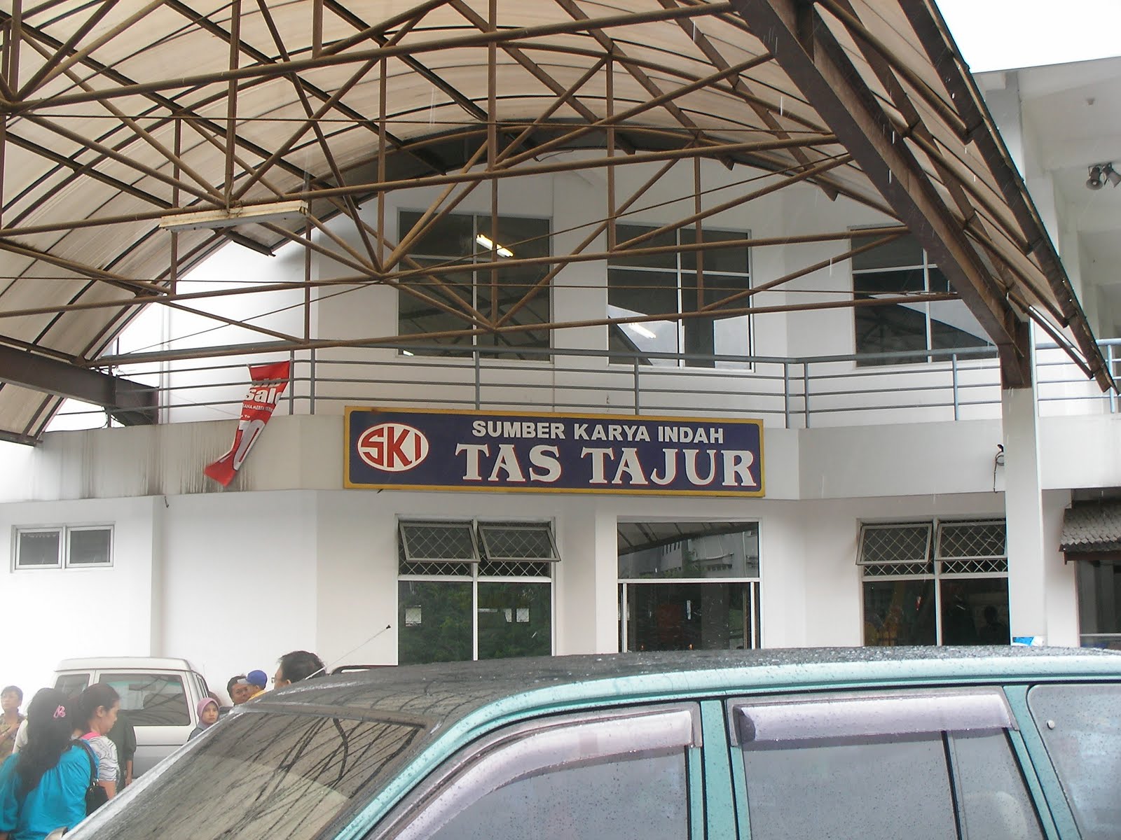 Sepatu, Handbag/Tas Tajur Bogor SKI Indonesia | Attayaya Blog