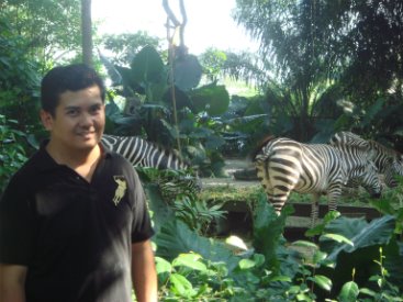 [zoo+singapore+223-w375-h275.JPG]