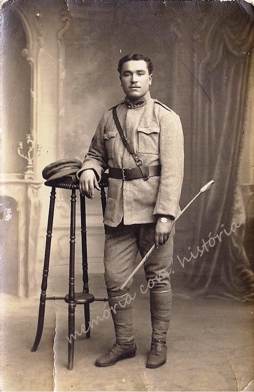 [1918.JPG]