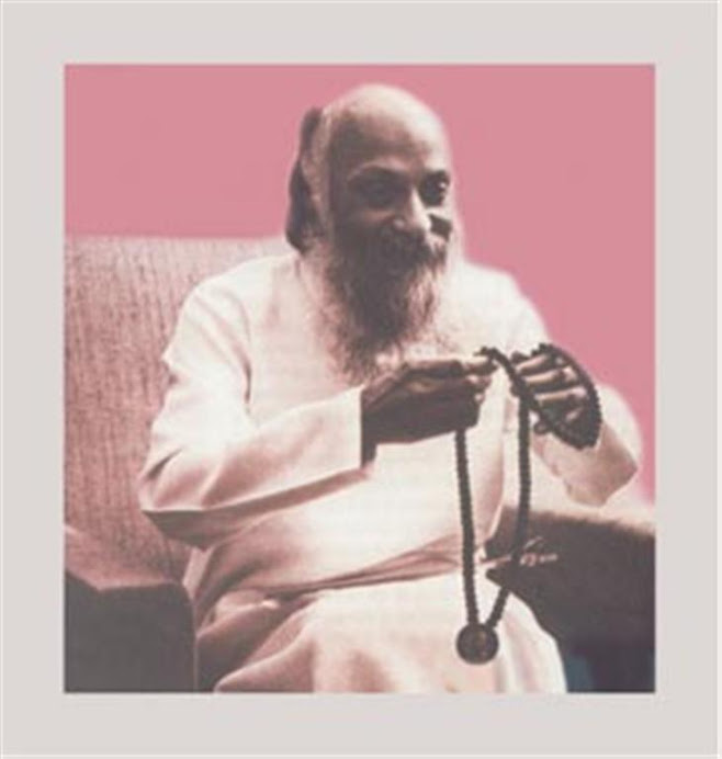 OSHO GIVING SANNYAS