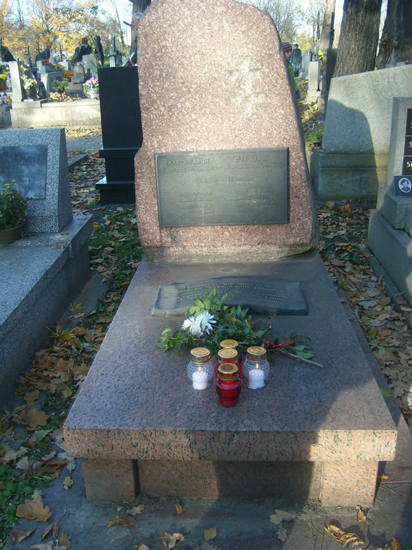 [SL270282.JPG]