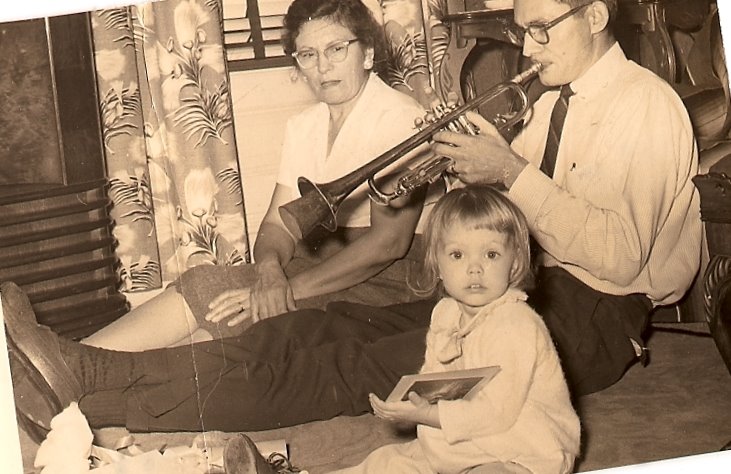 [1958+10+Anna+Mirtsching,+Susan+&+Leonard+with+Trumpet.jpg]