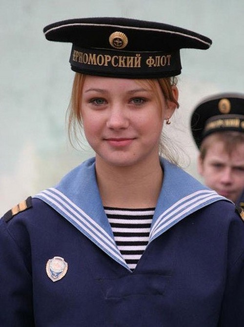 FEMALE RUSSIAN SAILOR