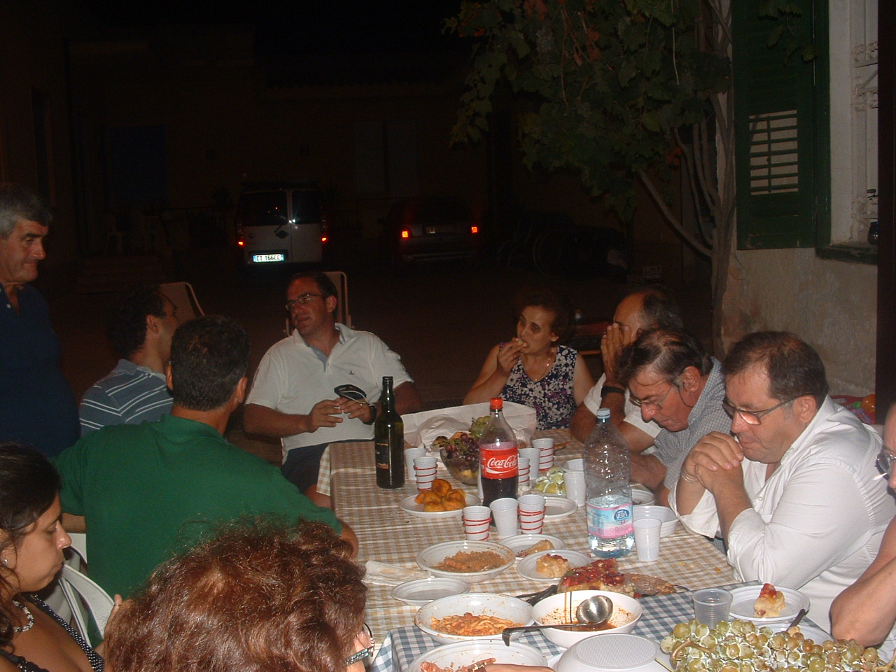 [A+Manciata+2009+-La+Discussione...con+Totino.JPG]