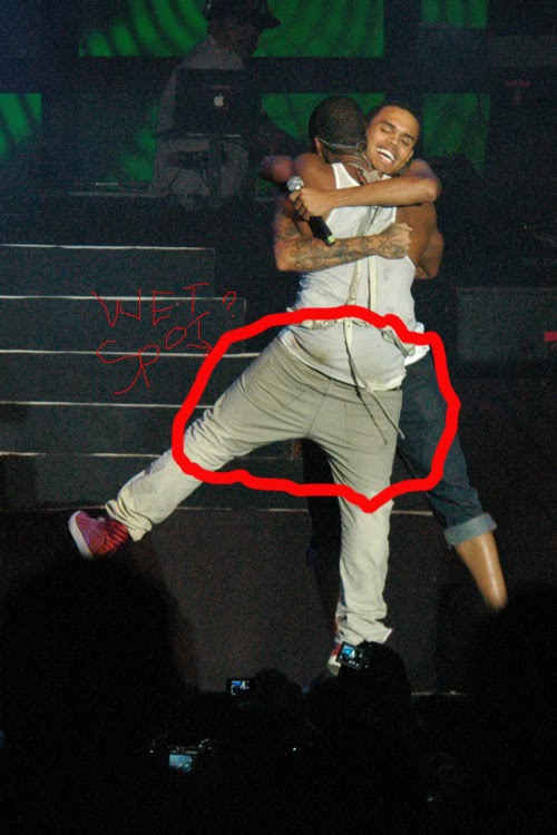 By the way Check out the wet pants of Usher Looks pretty gross but I'm sure 