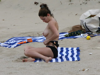 Kelly Brook nude topless on beach nice natural big tits