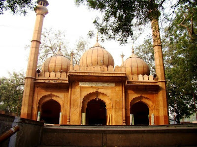 f sunehrimosqm 89dbbfc 2nd Sunehri Mosque Old Delhi (Mughal era)