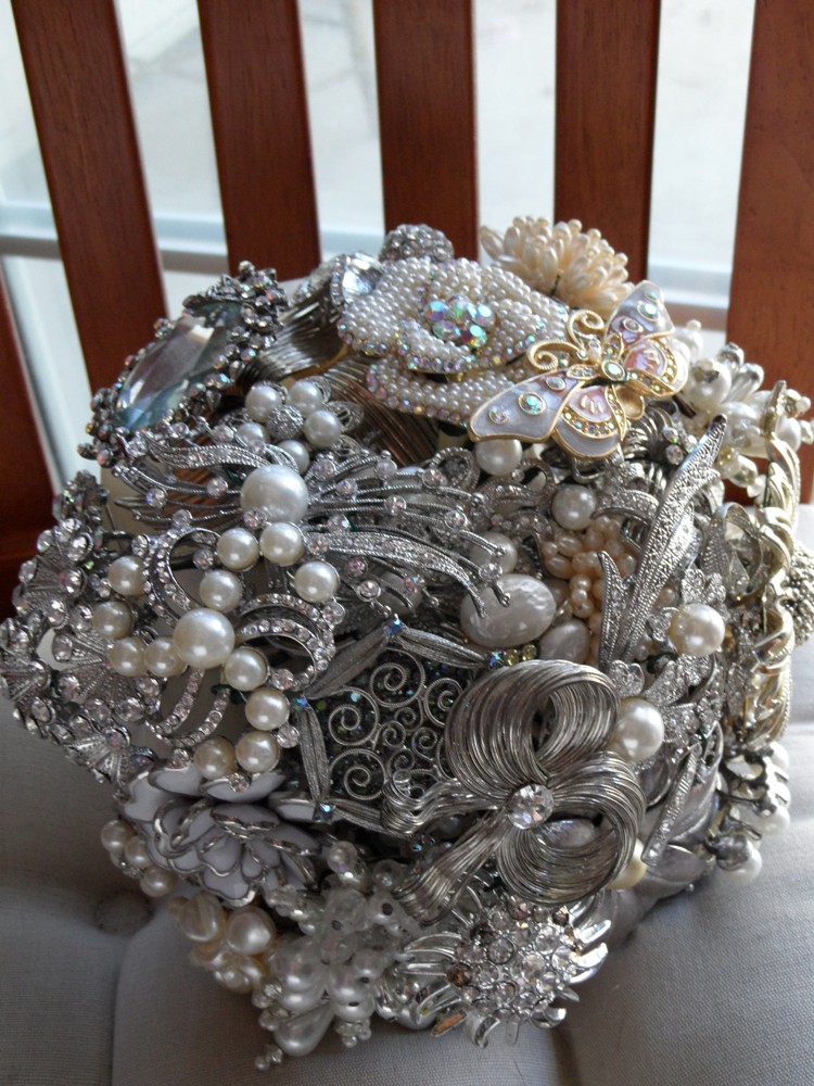Austin the Dallas Bridal Shows for the Brooch Bouquets