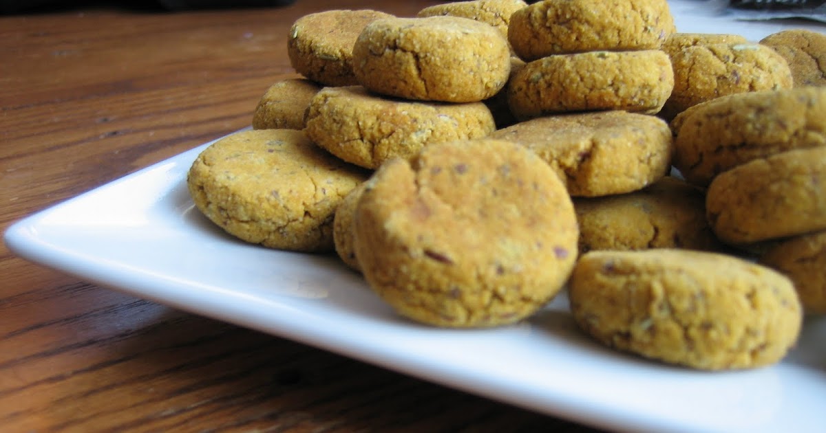 The Greyhound Beckett & his Dog Treats Sweet Potato Dog Cookies