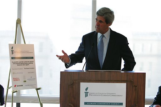 [Kerry_ACUPCC_Summit.JPG]