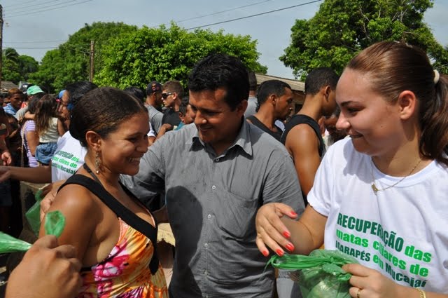 Entrega de peixes a pupolação mucajaiense