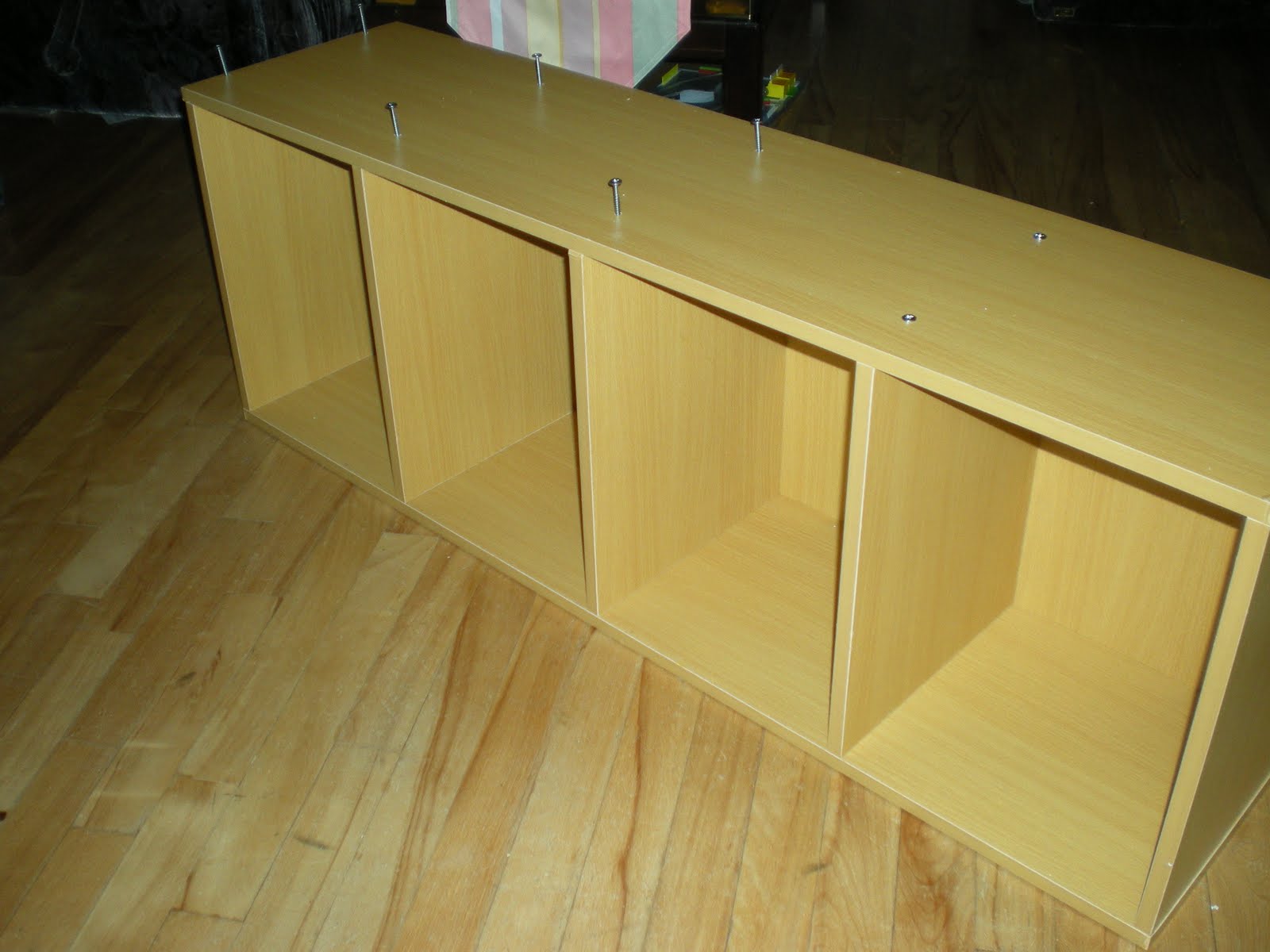 [bookcase+006.JPG]