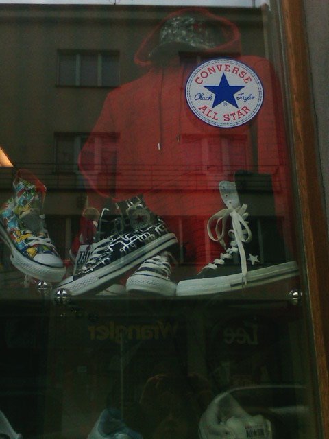 [converse.JPG]