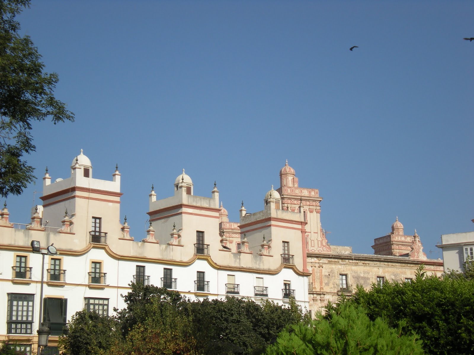 [60.+CASA+DE+LAS+4+TORRES.JPG]