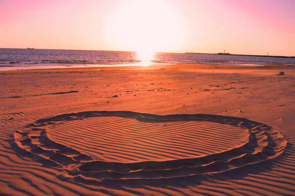 Love Heart Beach. LOVE COLLECTION: Valentines