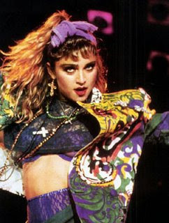 Put a record on... ¿Qué es lo último que oiste de Madonna?  - Página 4 DRESS+YOU+UP+2