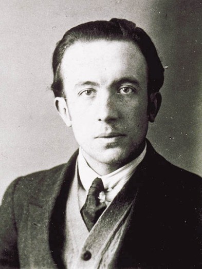 paul-eluard-saint-denis.jpg