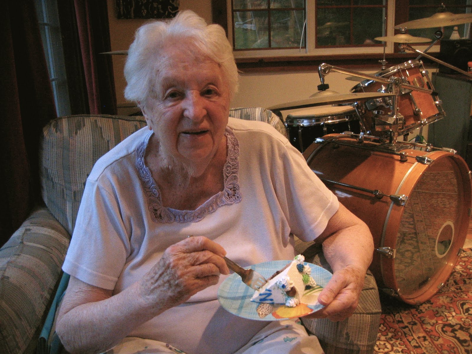 [Mom's+95th.JPG]