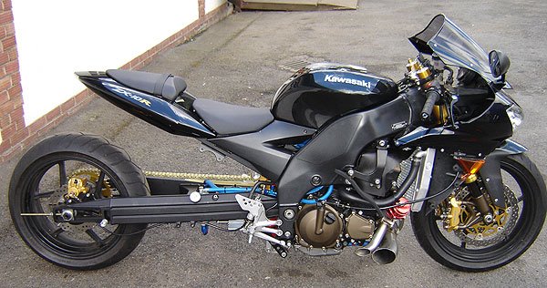 Moto S. Tunada