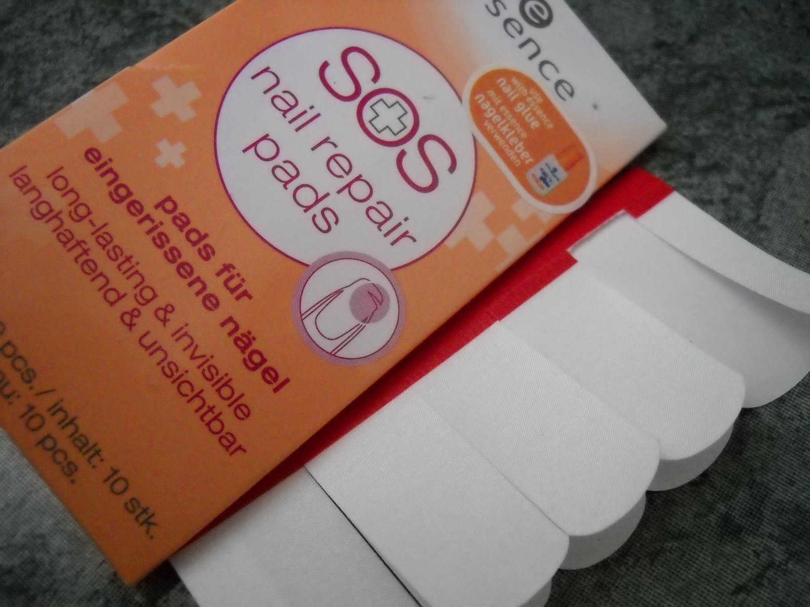 I used the Essence SOS Nail repair pads for the first time this week