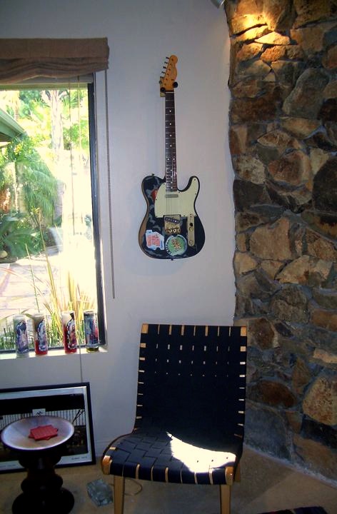 [strummer_tele.jpg]