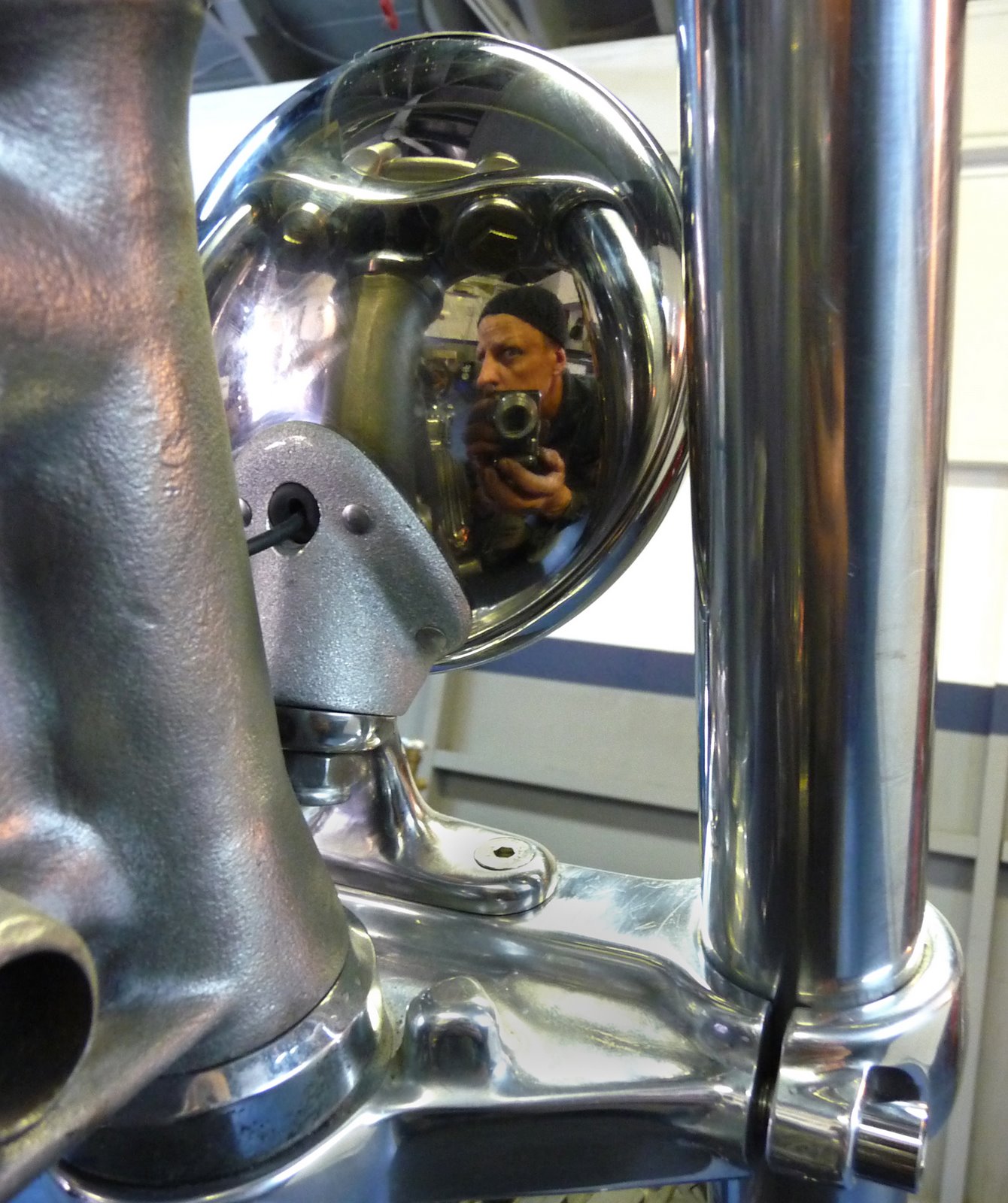 [backside_right.jpg]