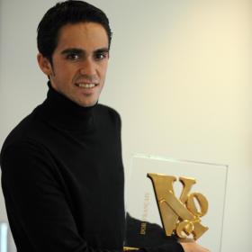 [Alberto_Contador_gana_tercer_Velo.jpg]