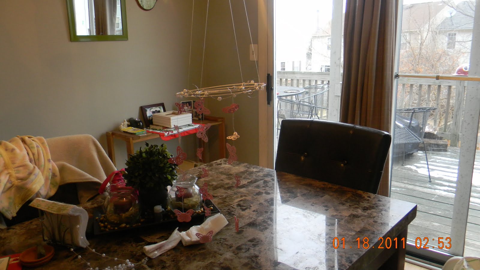 IzzyPat Crafts: Pottery Barn Butterfly Mobile