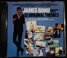 Uno de los tantos CD´s con temas originales de la saga Bond...